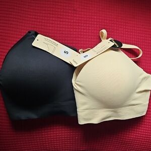 Seamless Black and Cream Bra Set